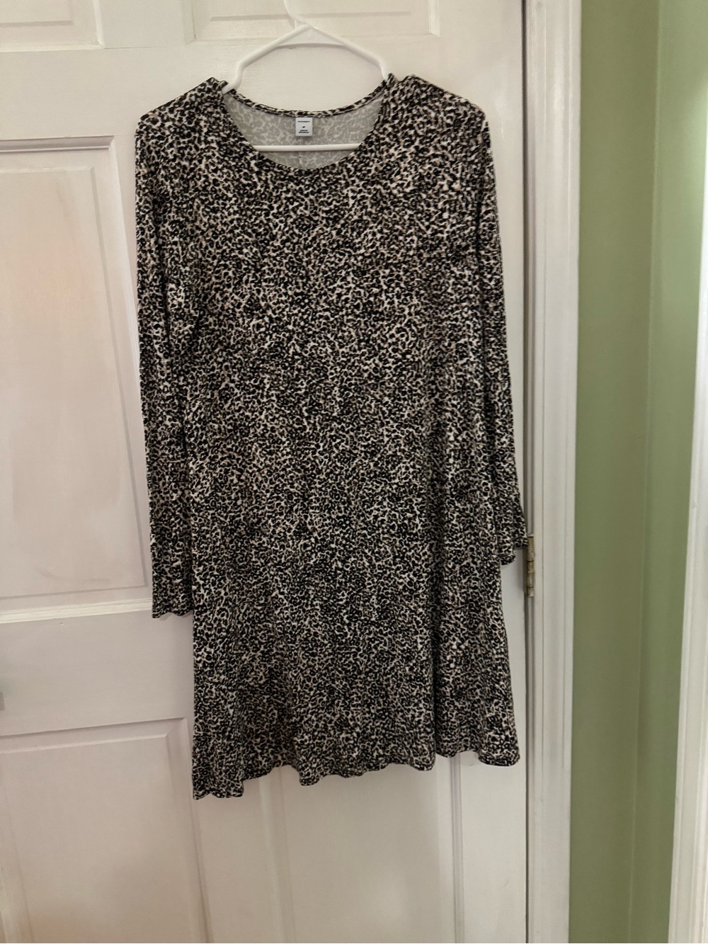 Old Navy Black & Cream Leopard-Print Long Sleeve Dress